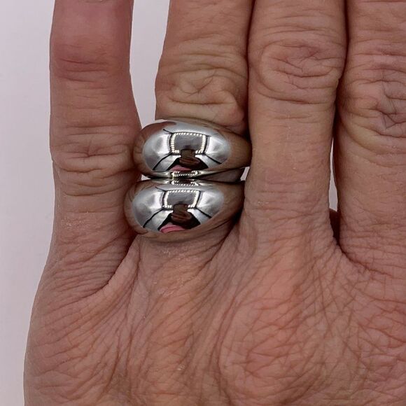 Ring, new, no tags, solid 925 sterling, adjustable, minimalist, modern classic - Picture 4 of 17